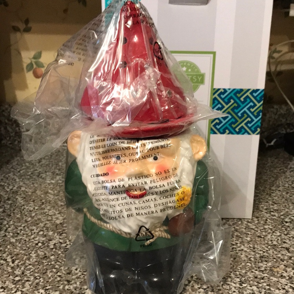 Scentsy Garden Gnome Warmer